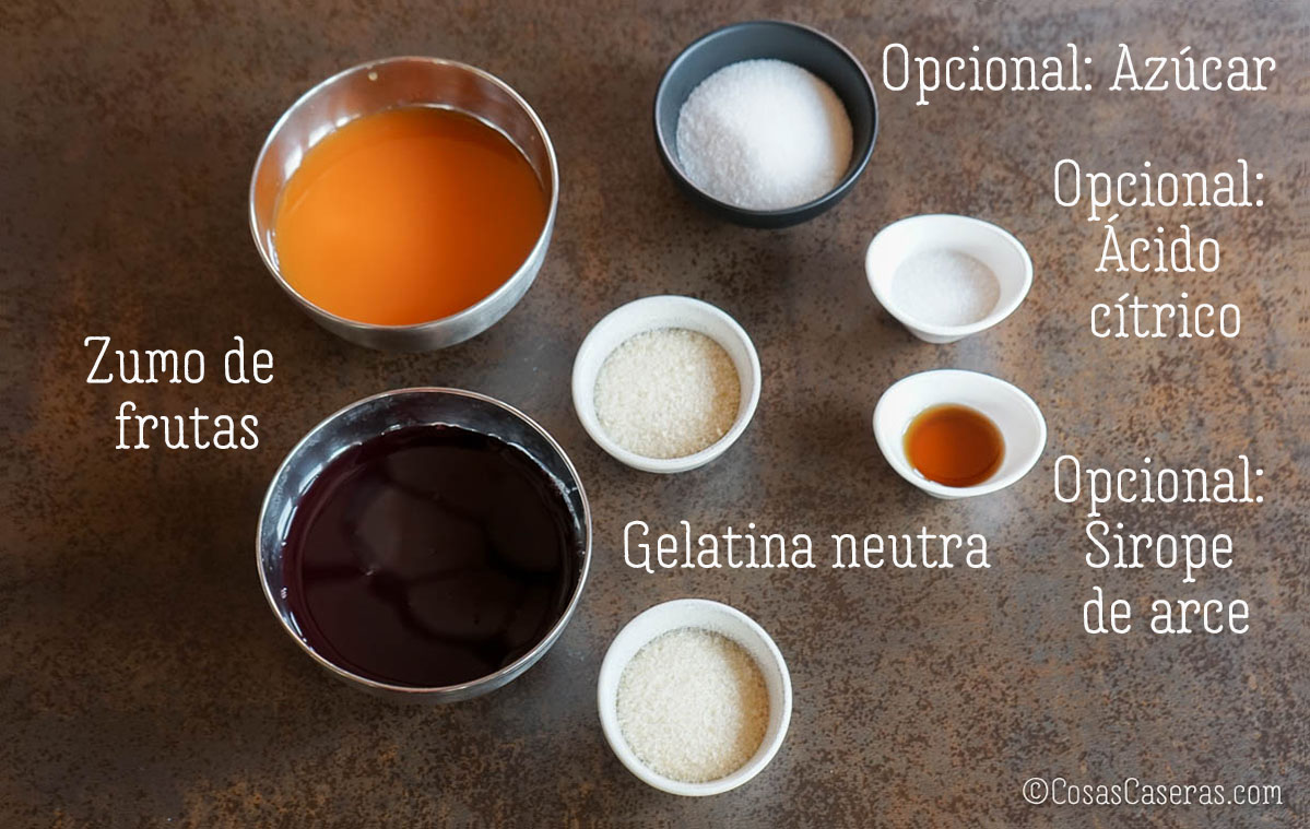 Ingredientes para hacer gusanos de gominola caseros: zumos de frutas, gelatina neutra y, opcionalmente, azúcar, ácido cítrico y sirope de arce.